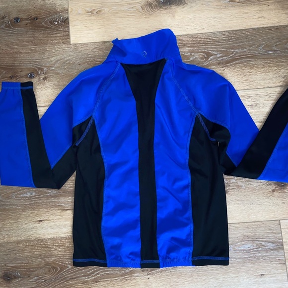 athletic jacket - Picture 4 of 4